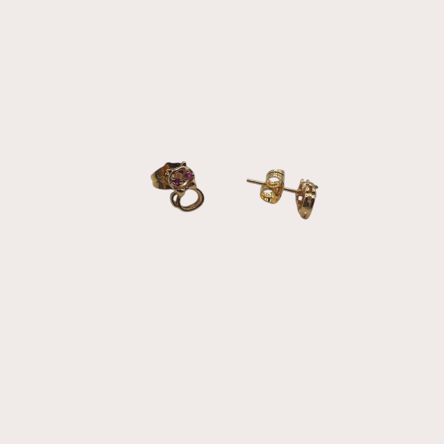 Vue de profil des boucles d'oreilles Mystic Féline - Doré à l'or fin - La Bella Dorée