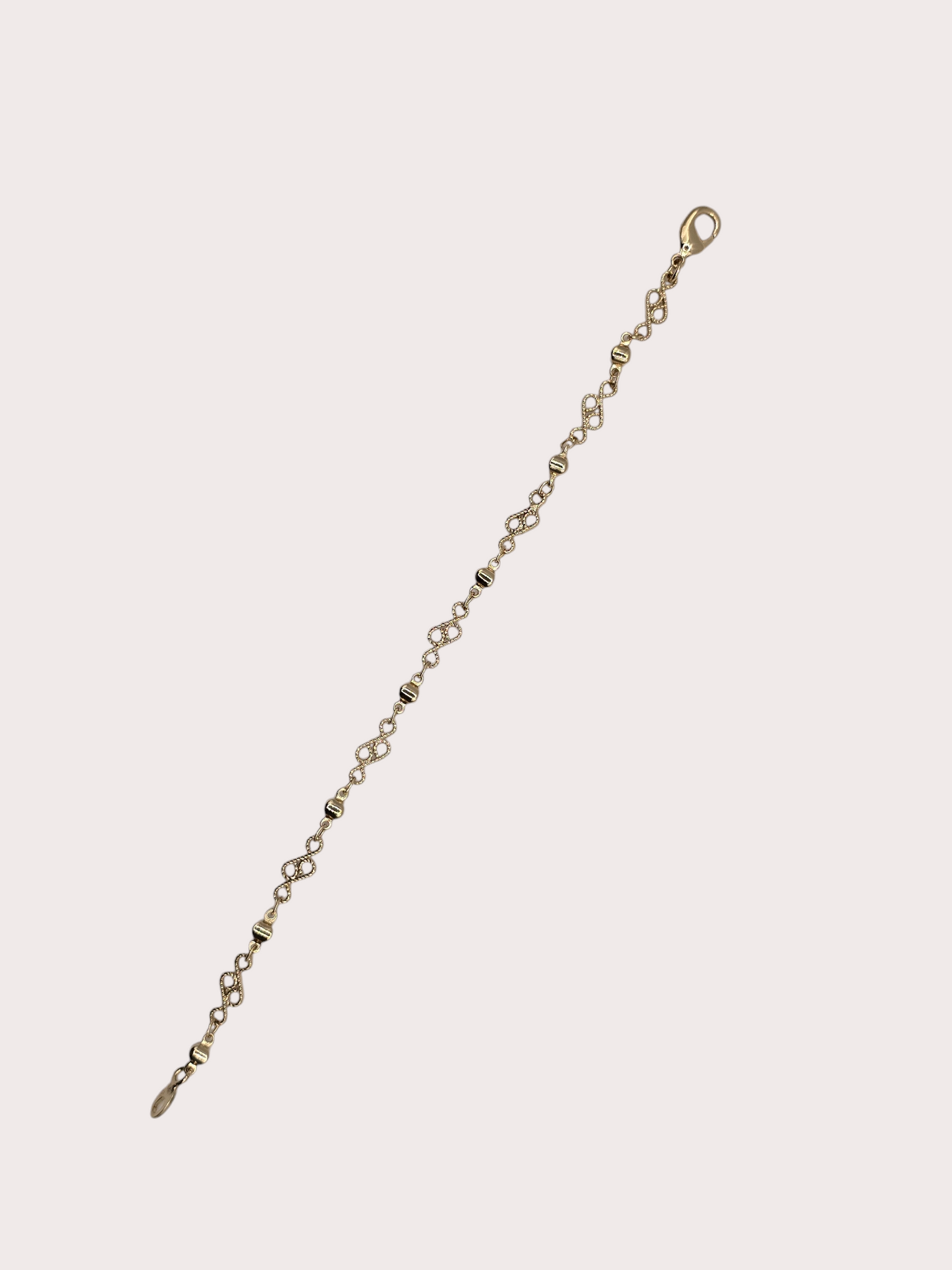 Bracelet Arabesque Royale détail fermoir - Doré à l'or fin - La Bella Dorée