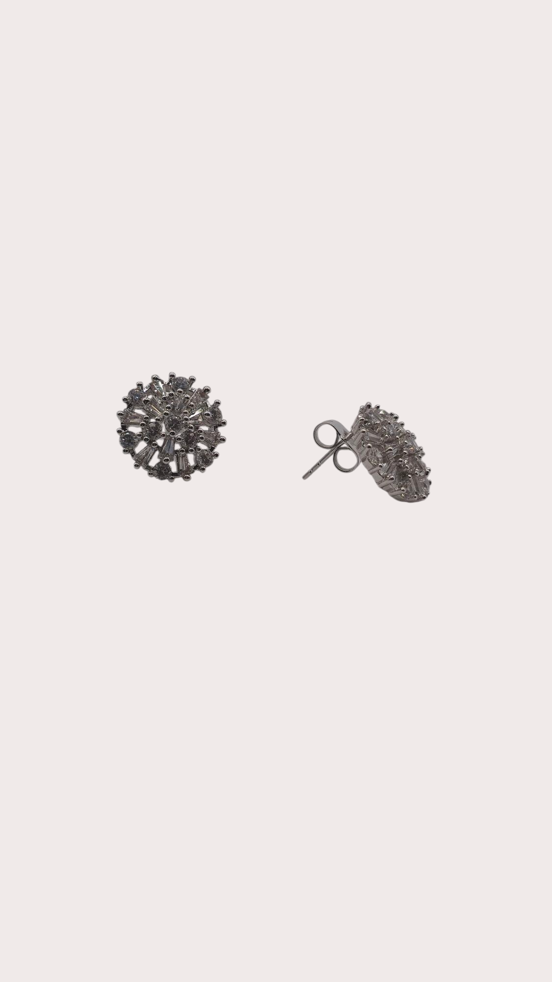 Vue de profil des boucles d'oreilles Éclat Stellaire - Doré à l'or fin argenté - La Bella Dorée
