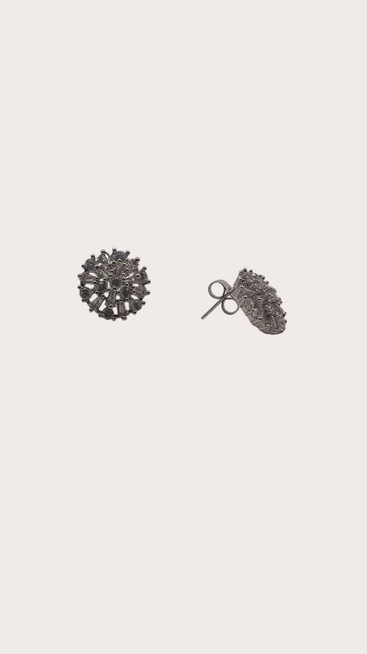 Vue de profil des boucles d'oreilles Éclat Stellaire - Doré à l'or fin argenté - La Bella Dorée