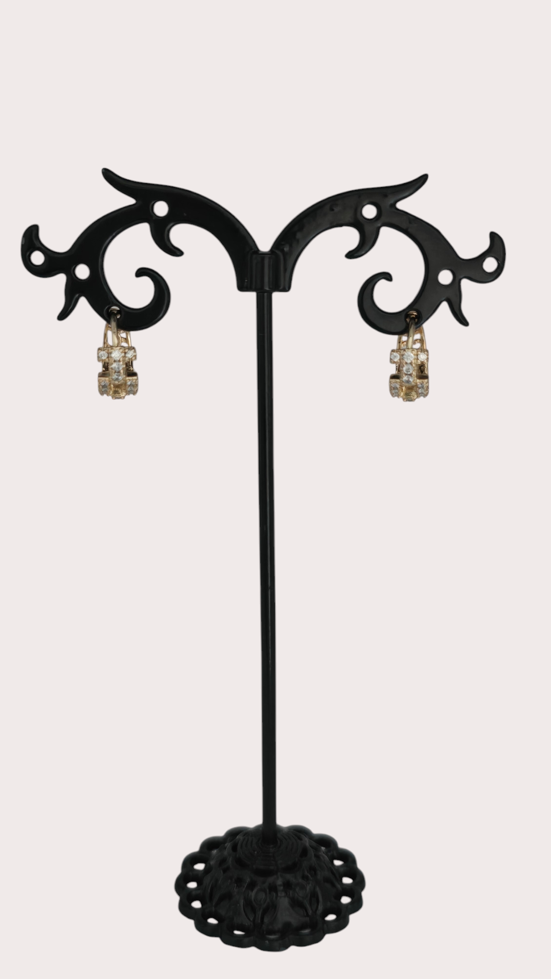 Boucles d'oreilles Élégance Impériale portées- Doré à l'or fin - La Bella Dorée