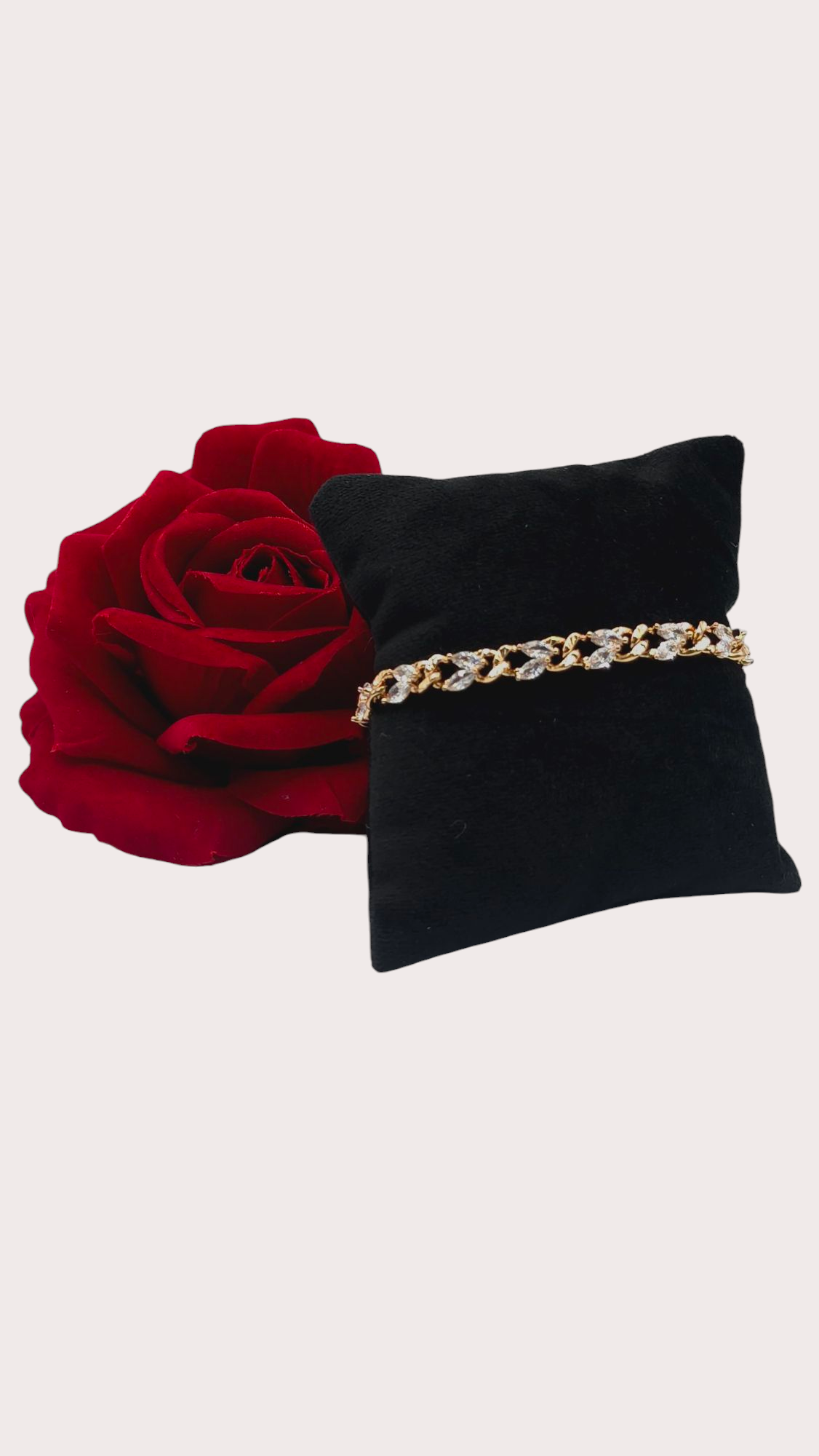 Bracelet Lumière d'Azur porté - Doré à l'or fin - La Bella Dorée