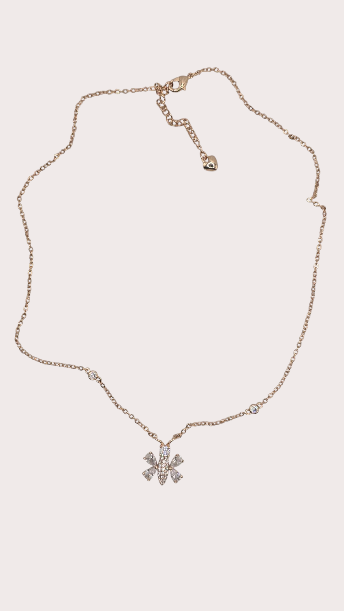 Collier L'Abeille détail chaîne - Doré à l'or fin - La Bella Dorée