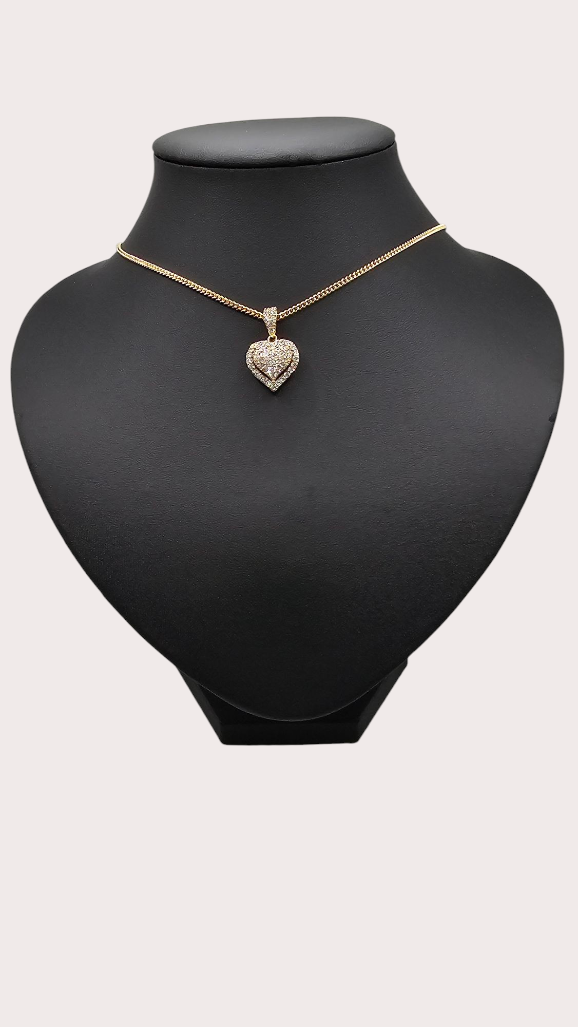 Collier Cœur Éclatant vue porté - Doré à l'or fin - La Bella Dorée