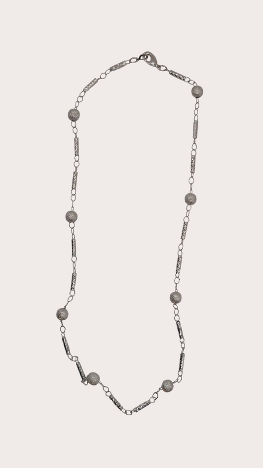 Collier Perles Argentées détail chaîne - Doré à l'or fin - La Bella Dorée